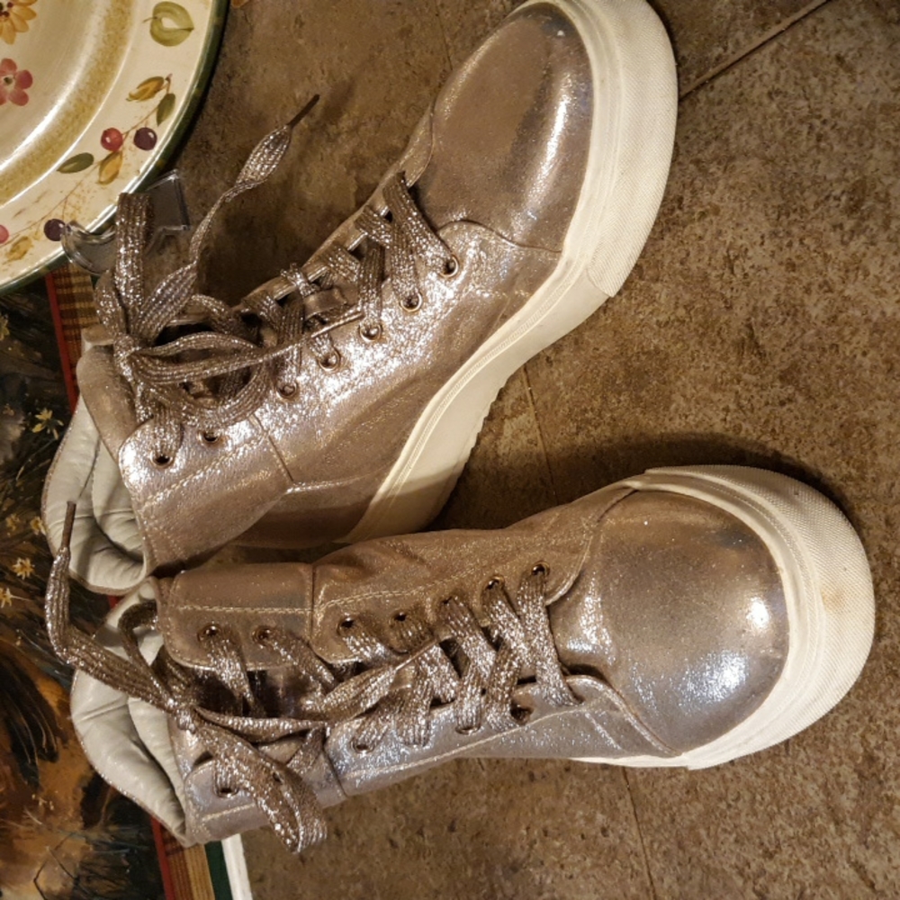 Kekafu sneakers